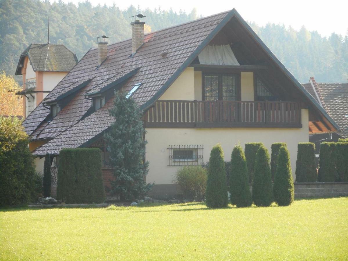 Apartmány pod Hradem Holstejn Exterior foto