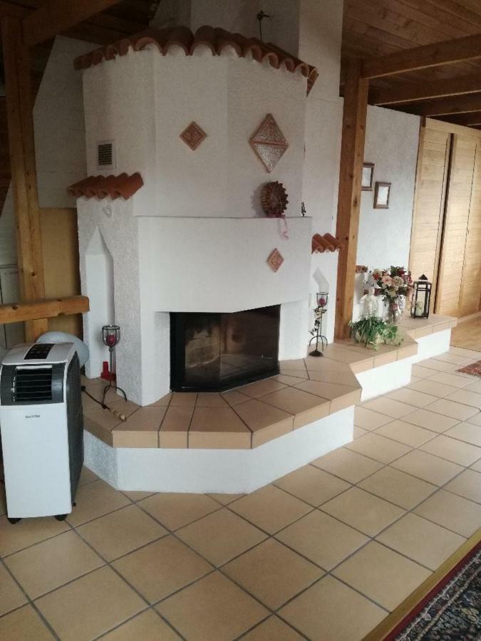 Apartmány pod Hradem Holstejn Exterior foto
